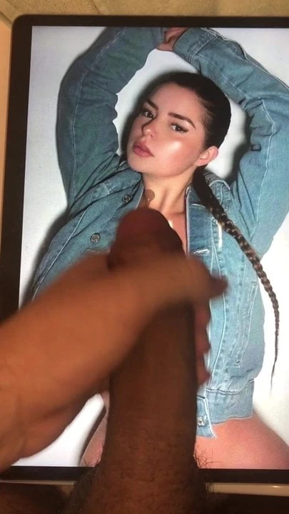 Demi rózsa cumtribute