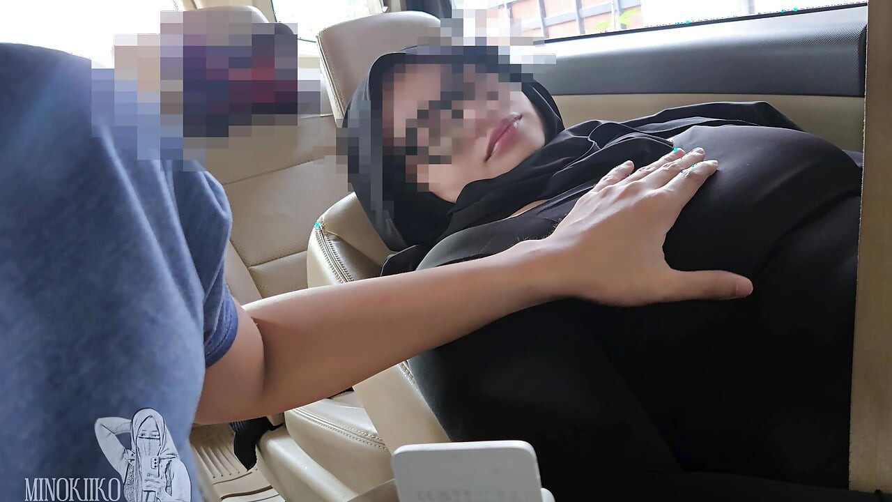 Nganter Cewek Jilbab Dinas Ke Luar Kota Pakai Mobil Kantor - Minokiiko