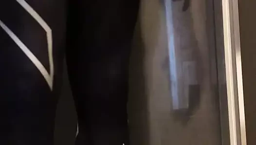 Pissing ve boşalmak içinde benim 2xu tayt