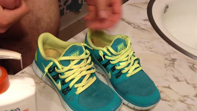 Fucking and cumming wifes Nike frees
