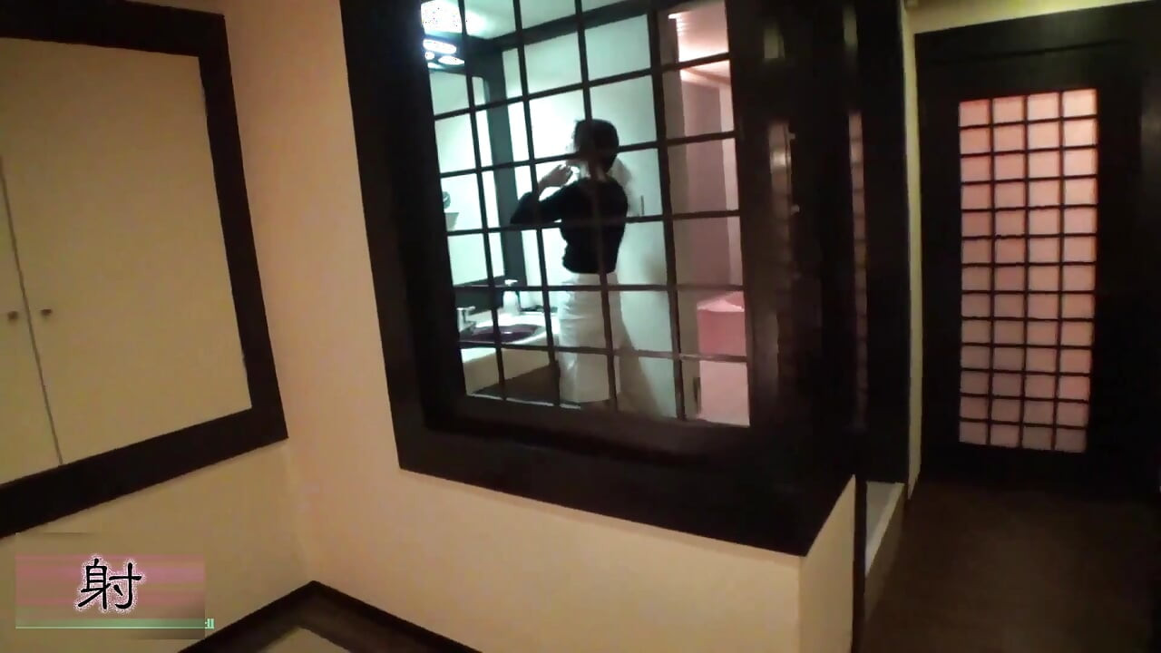 สาวเอเชียเงียน 0027