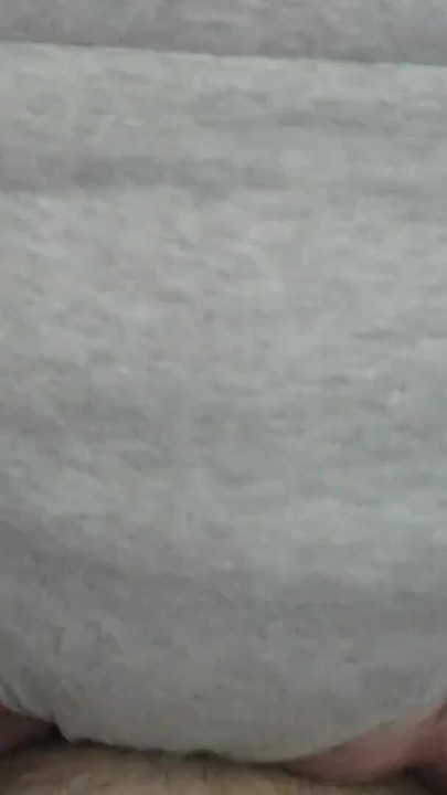 Moment cheie de la "Curvă căsătorită soție fierbinte înșelând, fute și suge pula vecinului în timp ce soțul o așteaptă acasă CU VEDERE LA PERSOANA 1"
