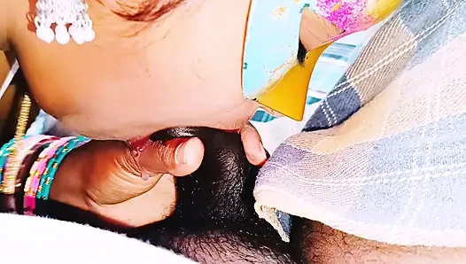 Üvey oğlu Hintli ile üvey anne Telugu ile sikişiyor edepsiz konuşmalar