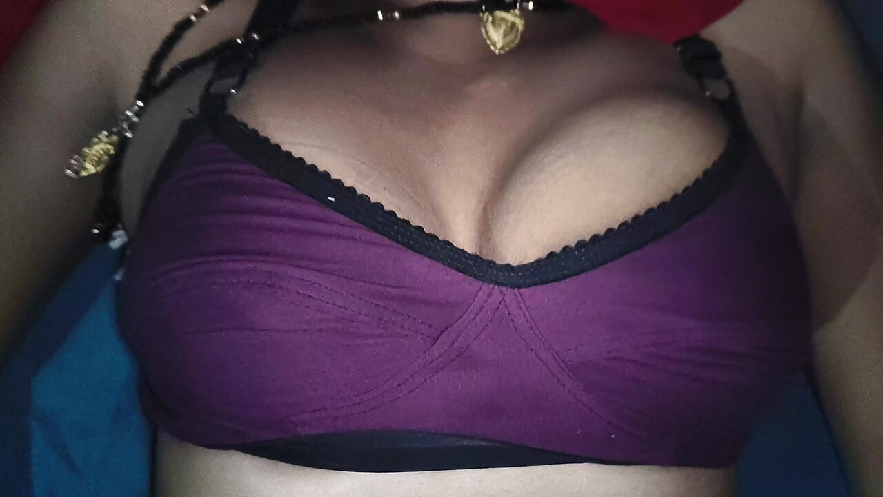 Indian desi stepsister's pussy fucking in Hindi audio