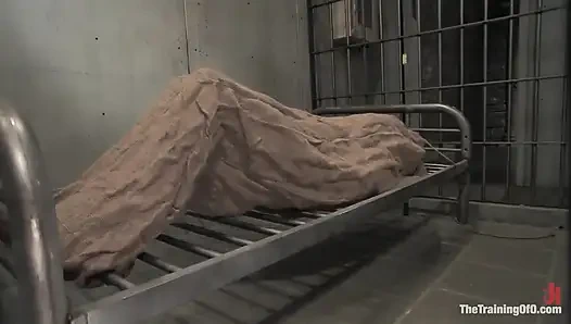 Bobbi Starr'ın köle eğitimi: 2. gün