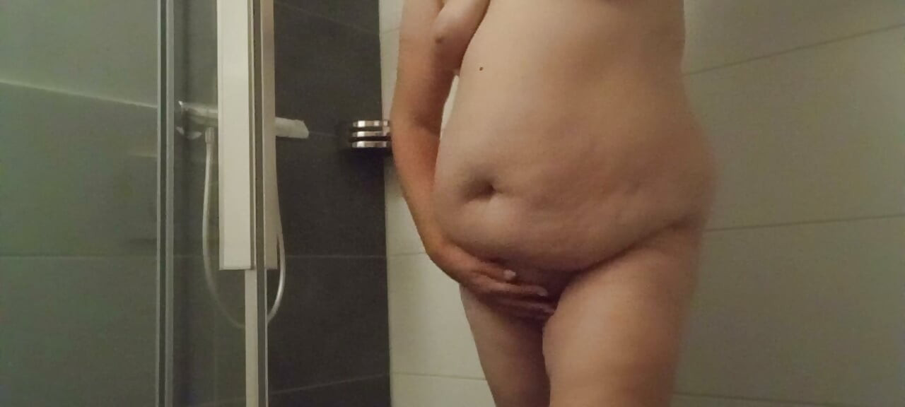 BBW בוגרת גורמת לבטן הגדולה שלה לרעוד איבה פור