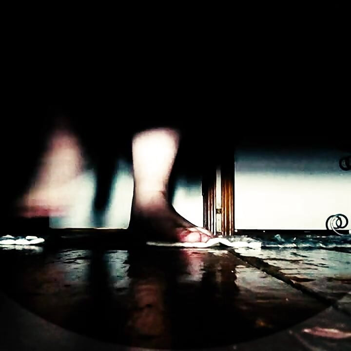 The pig hid under my bed now its time for me to play my game (no audio)