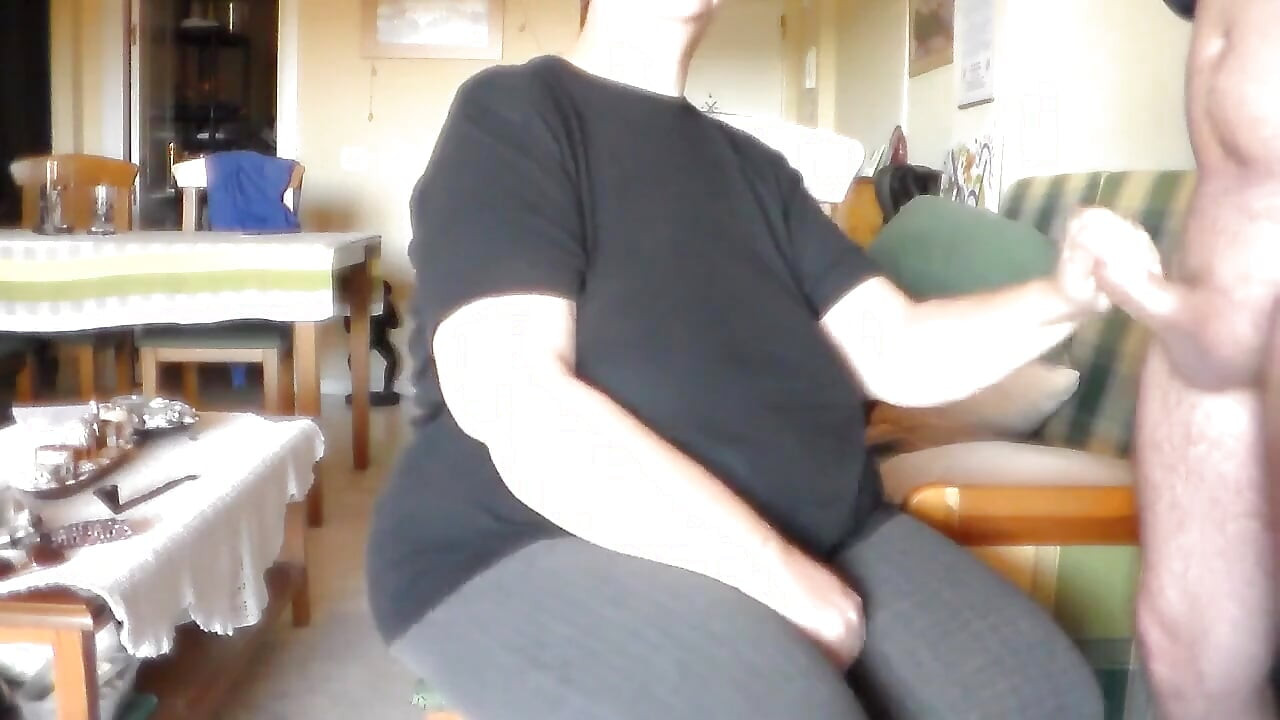 John is giving Jen a big cum facial