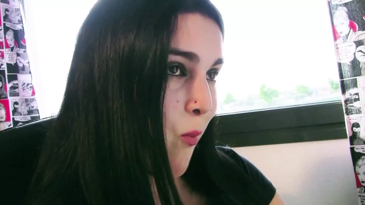 Sweet Spanish babes give marvelous deepthroats - DVD