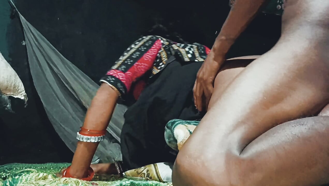 Rula diya chod kar gaon ki Ledki ko