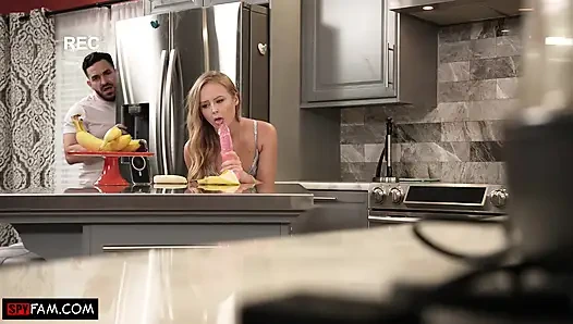 Stiefvater benutzt mich wie sein persönliches fickzeug