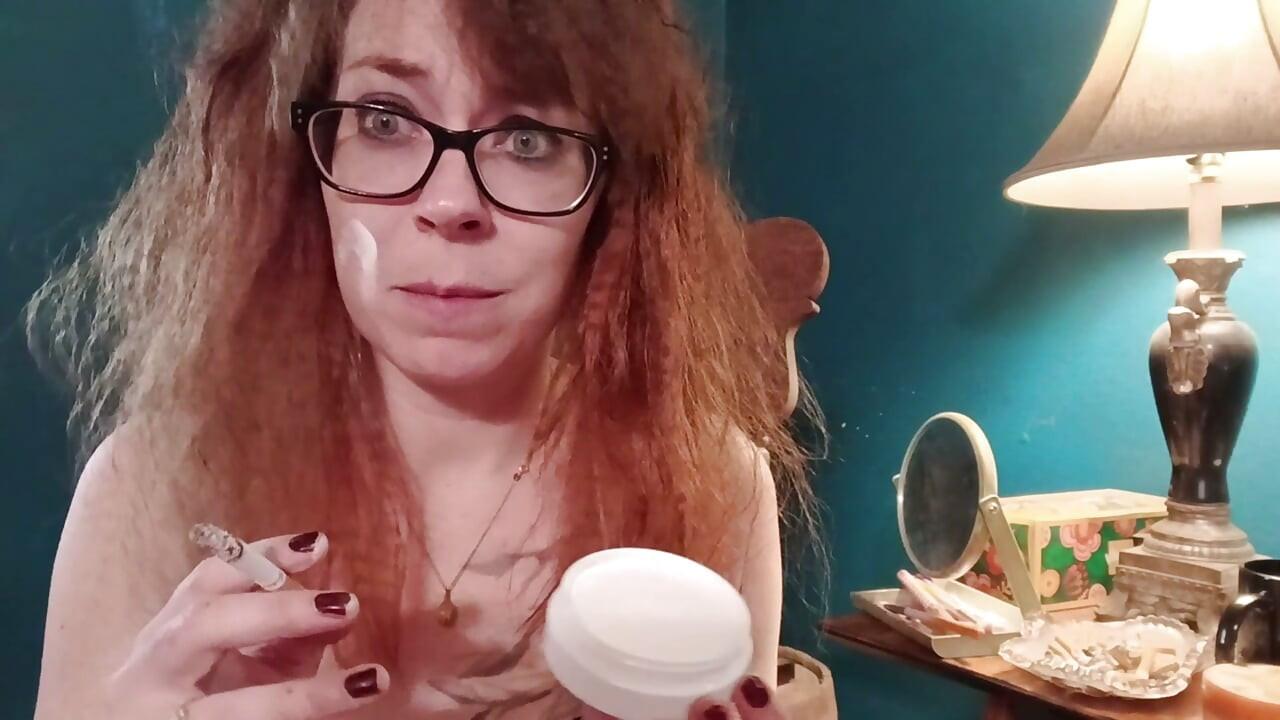 Clown makeup and smoking fetish
