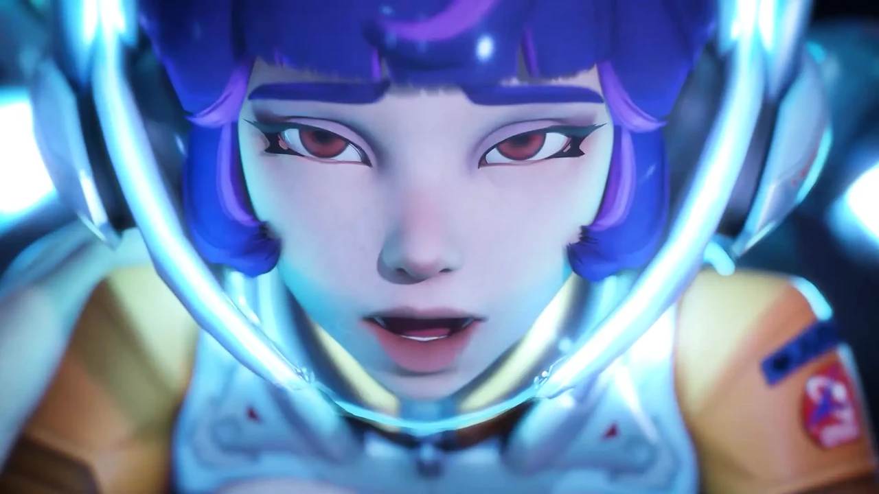 Space Girl Is Pinning You to the Wall!