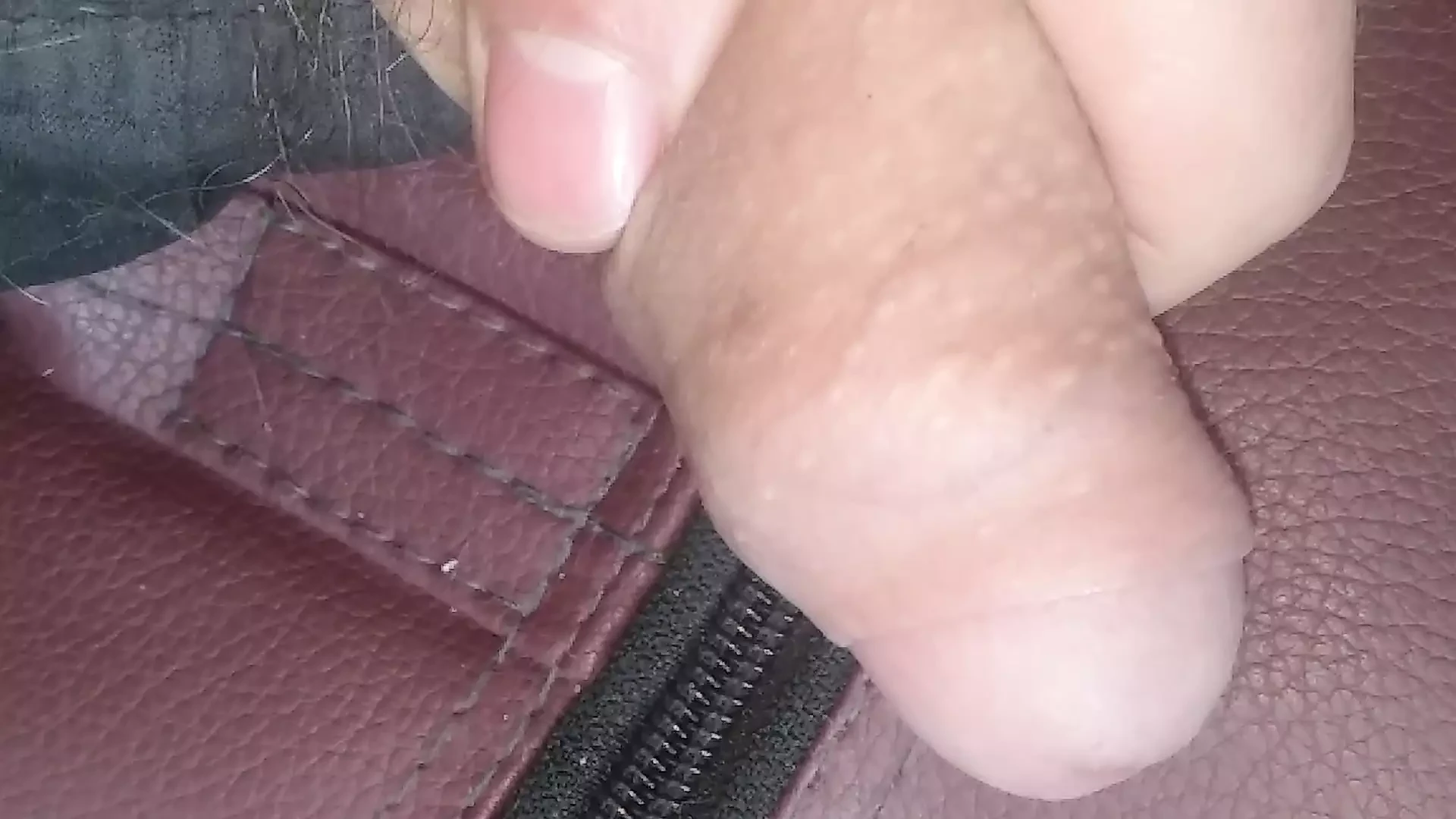 Porno colombiano giovane pene pieno di latte pronto per te
