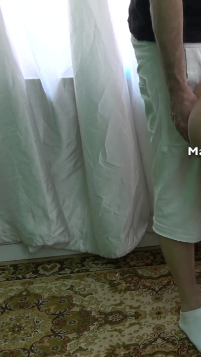 I Help My Aunty Inflate the Mattress While Touching Her Ass with My Cock