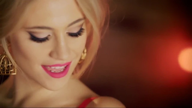 Pixie Lott - Nasty (Behind The Scenes)