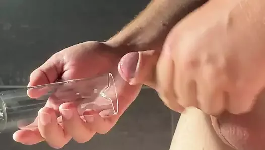 Massive cumshot!! Record with 2cl sperm
