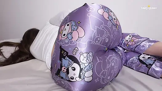 Arkadaş grubumdaki en yuvarlak göt yatağımda kaldı... Ve nasıl davrandığımı bilmiyordum