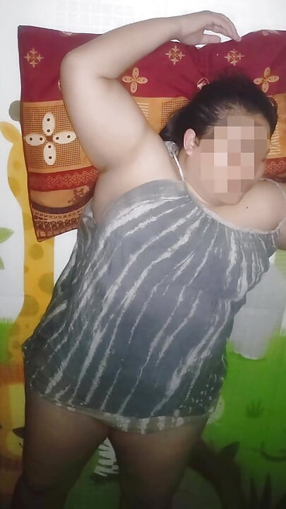 The Neighbor's Wife Is Incredibly Horny. Her Plump Pussy Wants to Get Fucked.