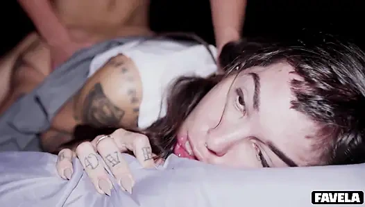 Мой маленький сводный братец пришел в гости