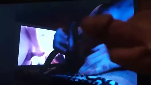 Naukitty kare için haraç!
