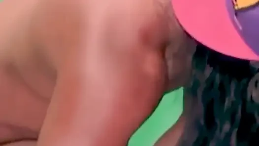 But what a good penetration. This is a good homemade
