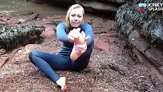 Salty wetsuit toe emiyor sürtük