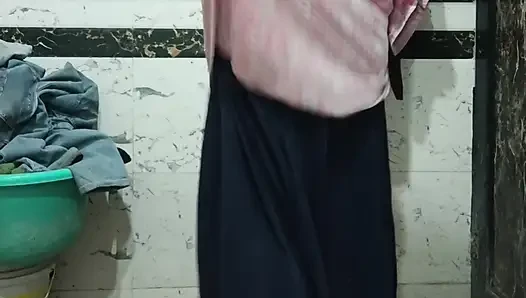 Priya si kakak ipar india lagi pamer tubuh aduhainya