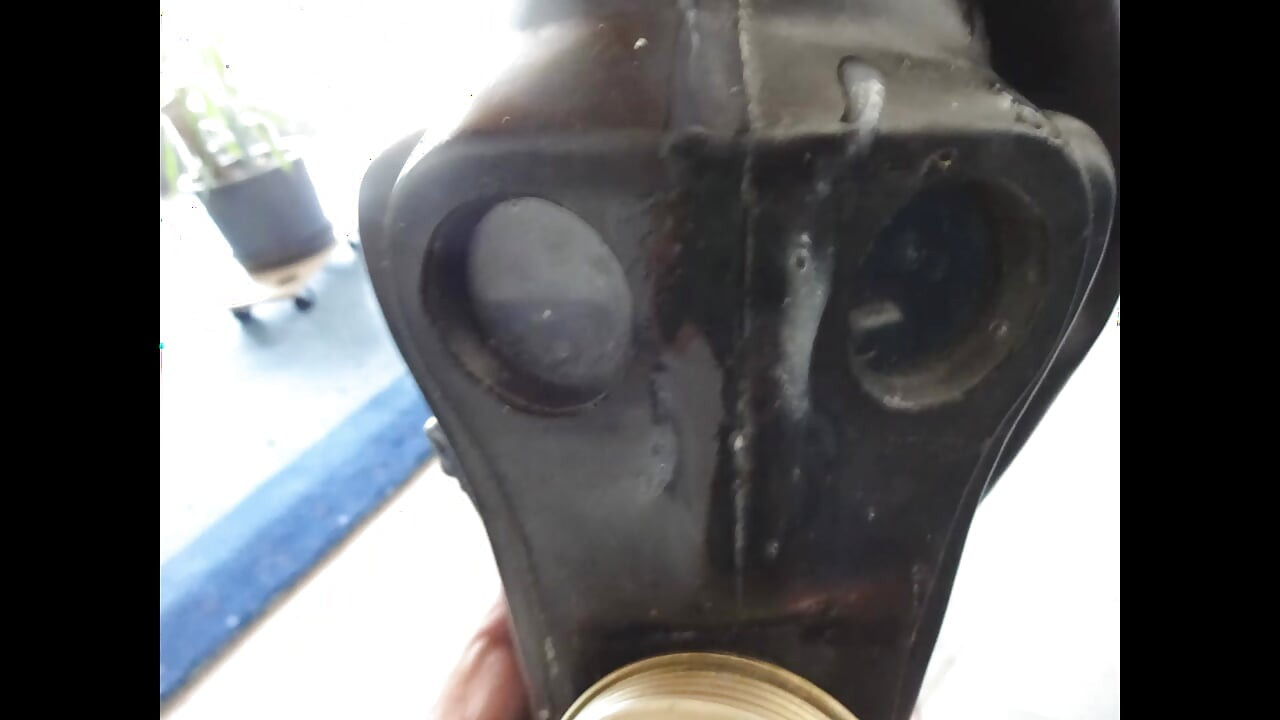 Perv Gas Mask Bessy