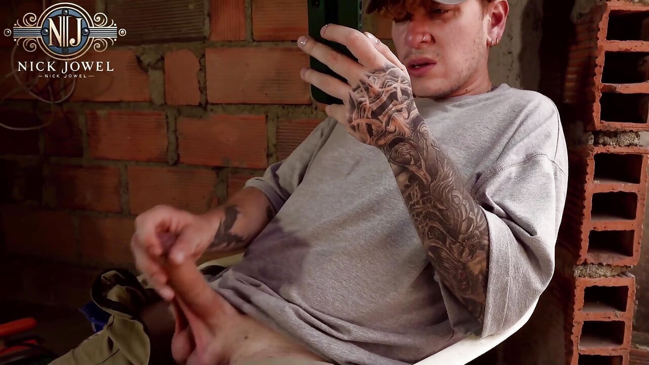 Chefe Amber Meadow Transa Com Um Pedreiro