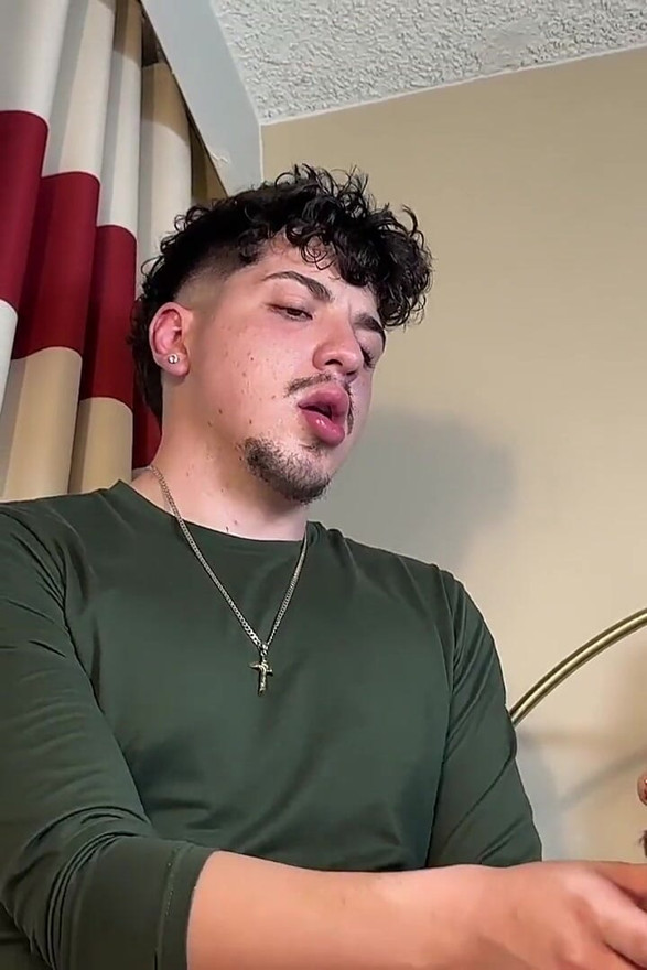 Jizz Huge Cock Hung Papi Facial! Big Cumshot