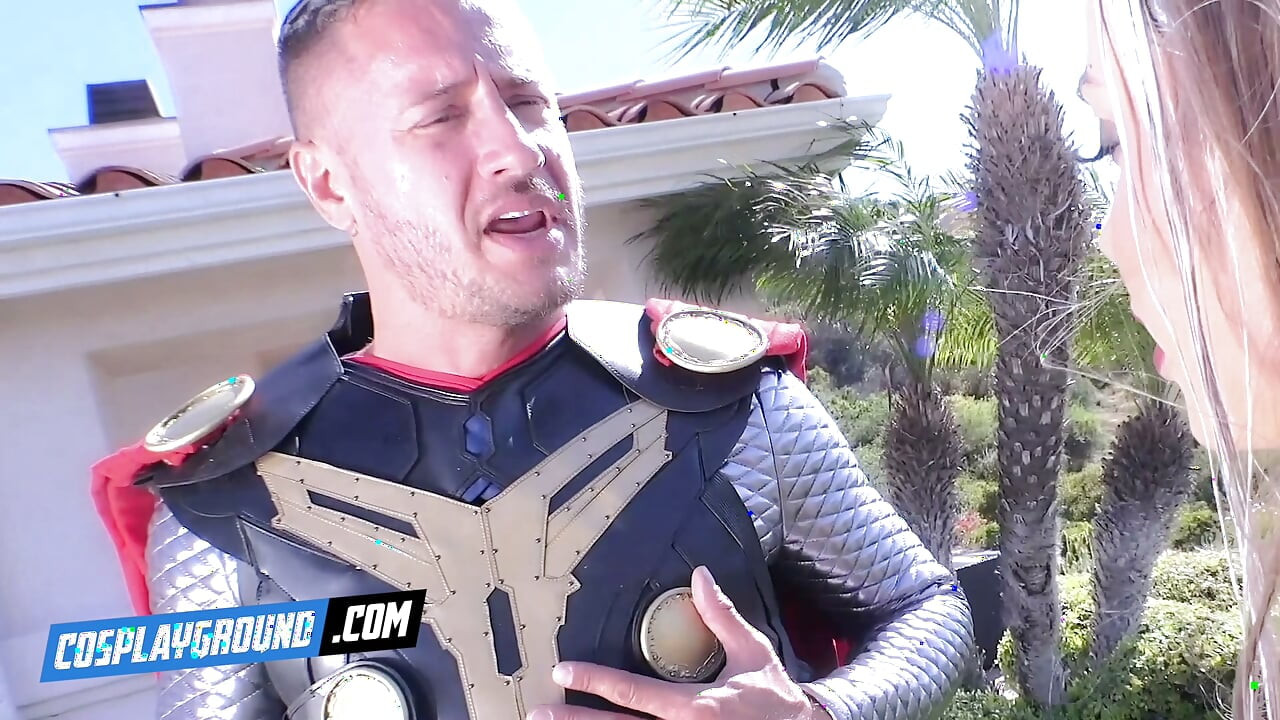 Abigail Mac เสียสติเพราะควยยักษ์ของ Thor - พอร์นคอสเพลย์ X-Men Vs Thor