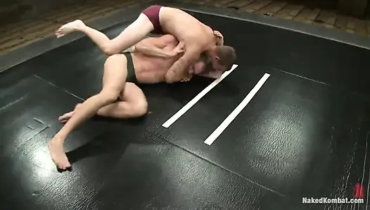 Shane Erickson ve Christian Wilde yağ maçında