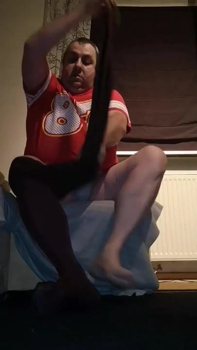 Changing sleeping pantyhose to sheer for the day