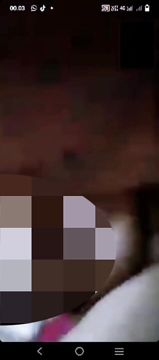 A video call with a friend's wife even naked makes me masturbate part2