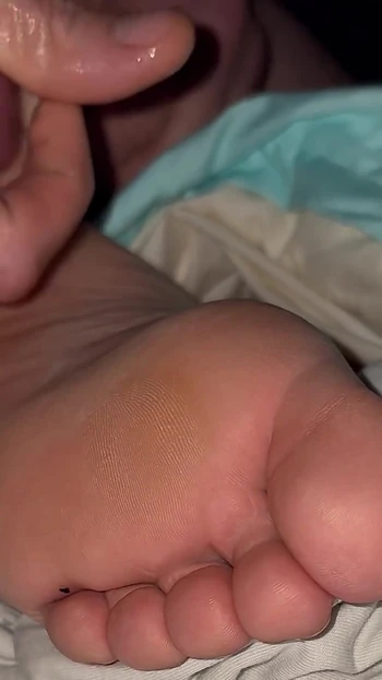 Unforgettable moment from "Amateur footfetish Cum on soles"
