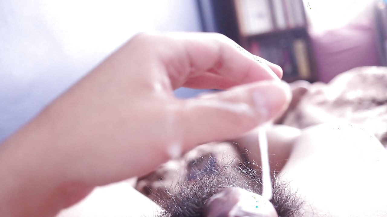 jerking off and cumming in bed