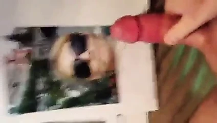 dbx'e saygı duruşu