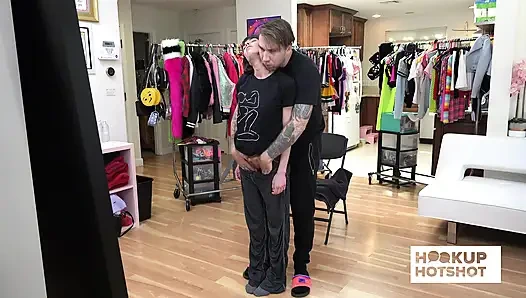 BTS - Lovely Vera King Gets Stripped And Teased Backstage!