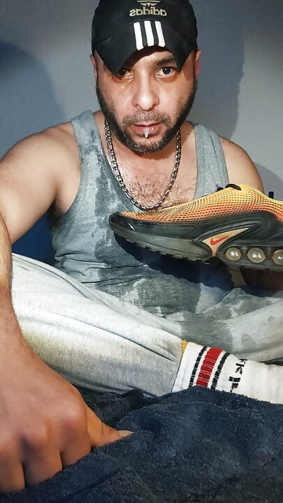 Dirty Socks, Piss and the Dirtyjunkbro. Hammer!!!