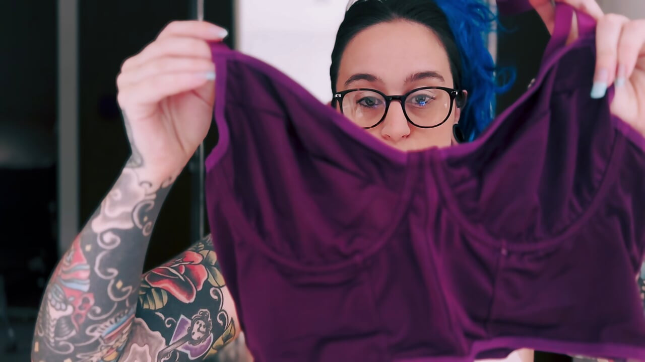 Curvy British MILF Tries On Sexy SHEIN Lingerie Tattooed & Busty