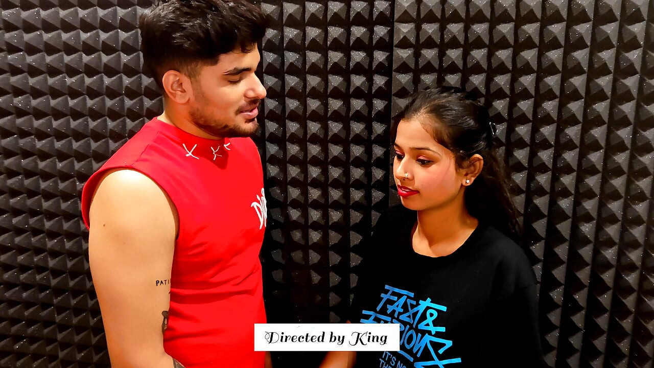 Indian desi girl and boy hard fuck with boyfriend brother hardcore sex..