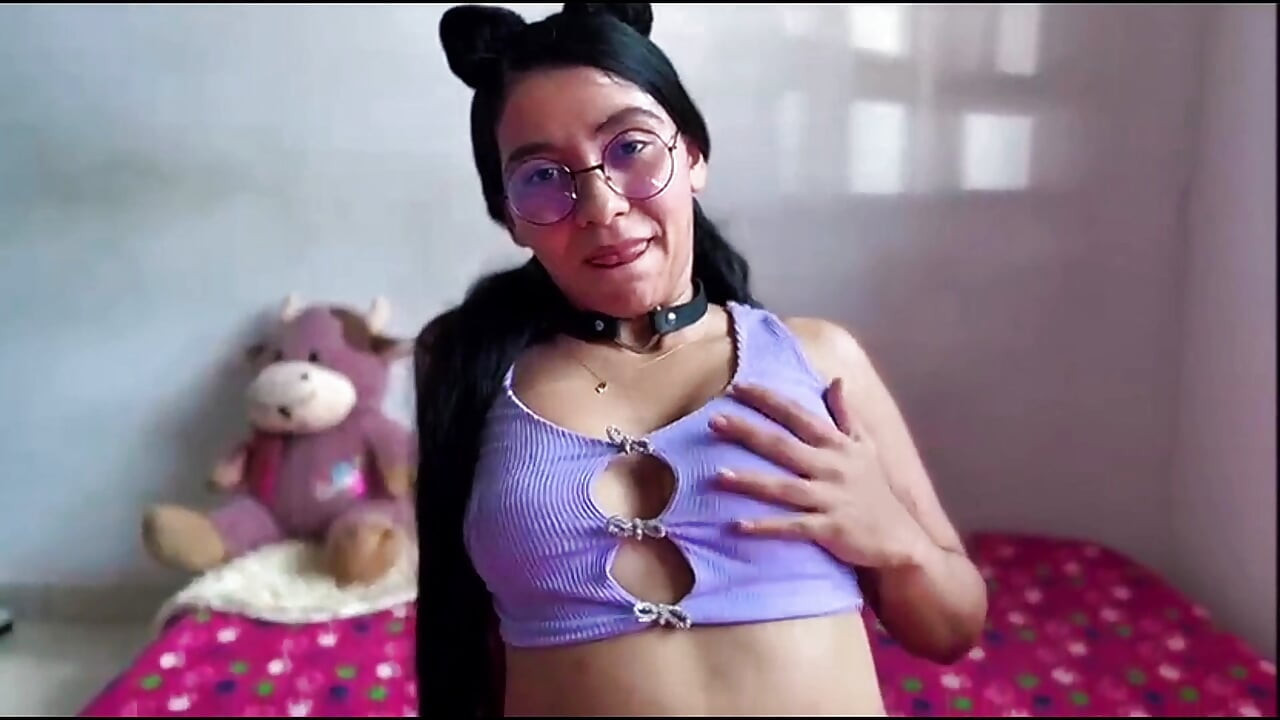 在我的房間裡幹我的繼表妹