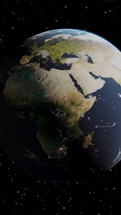 Heiße rothaarige mit dicken titten teilt fast, aber großer dicker schwanz | Clip 1