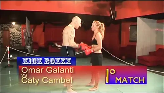 Lesben beim küssen, lecken, fingern und dreierficken mit großem schwanz