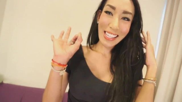 LadyBoy Kwang Delicious Kwang