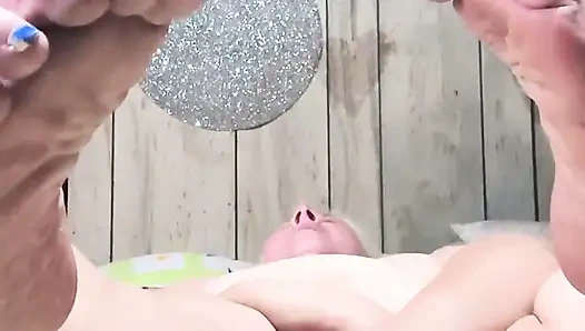 Edepsiz edepsiz fahişenin her zaman daha fazlasına ihtiyacı var