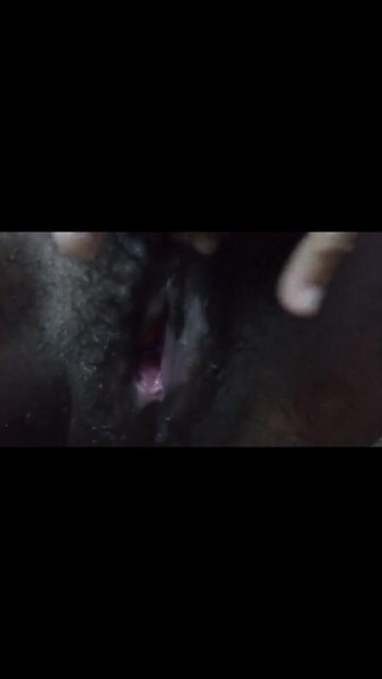 Hot pregnant Indian aunt does squirt for you | Clip 1