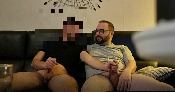 Hetero nieuwsgierige beste vriend wordt speels Zwitsers