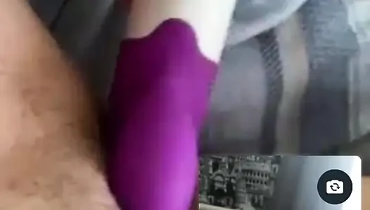 Erkek Arkadaşımla Video Görüşmesinde Mastürbasyon Yapmak